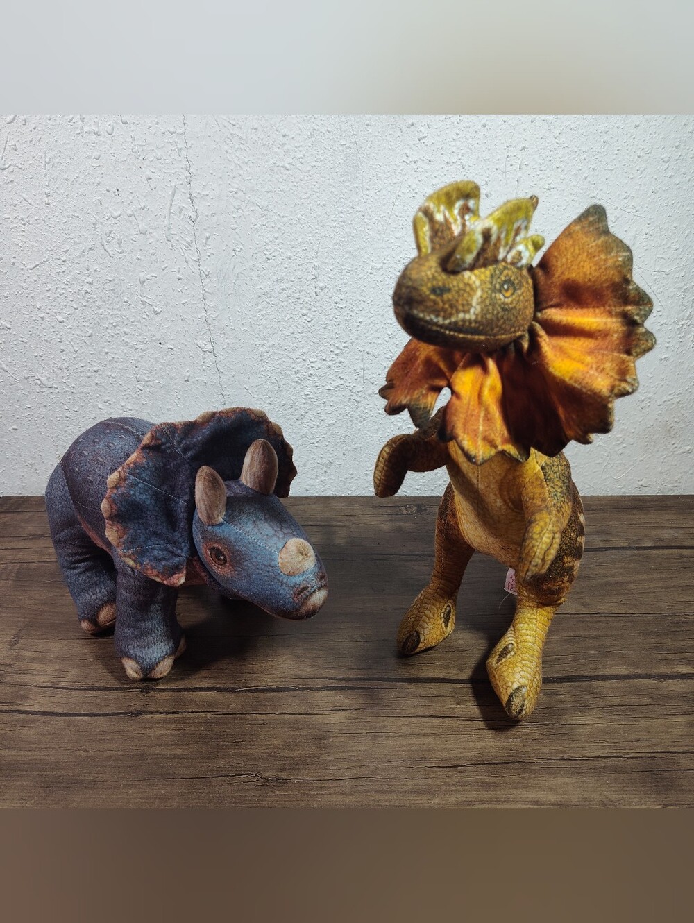 Vintage 1992 Dakin Jurassic Park Triceratops & Dilophosaurus  Set Of 2 Plush
